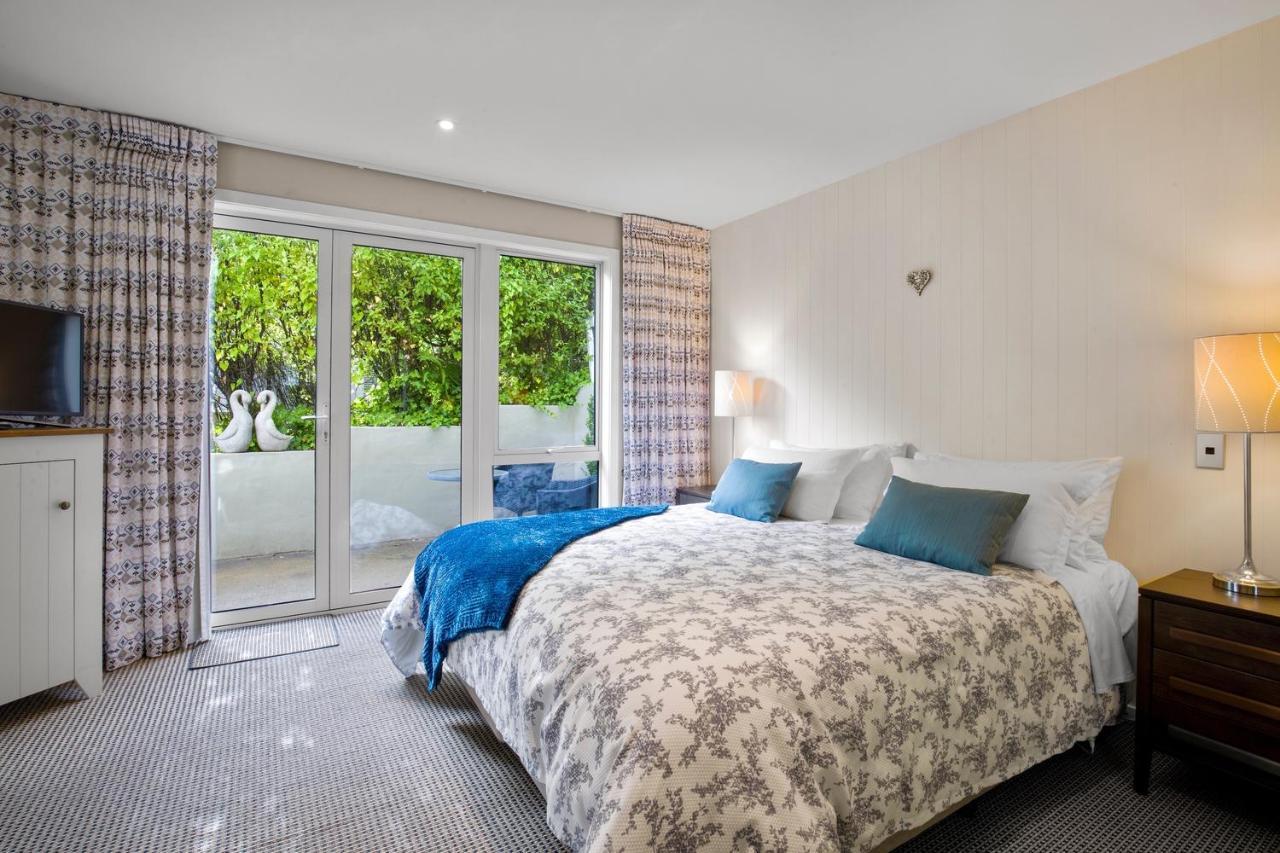 Queenstown House Bed & Breakfast And Apartments Exteriör bild